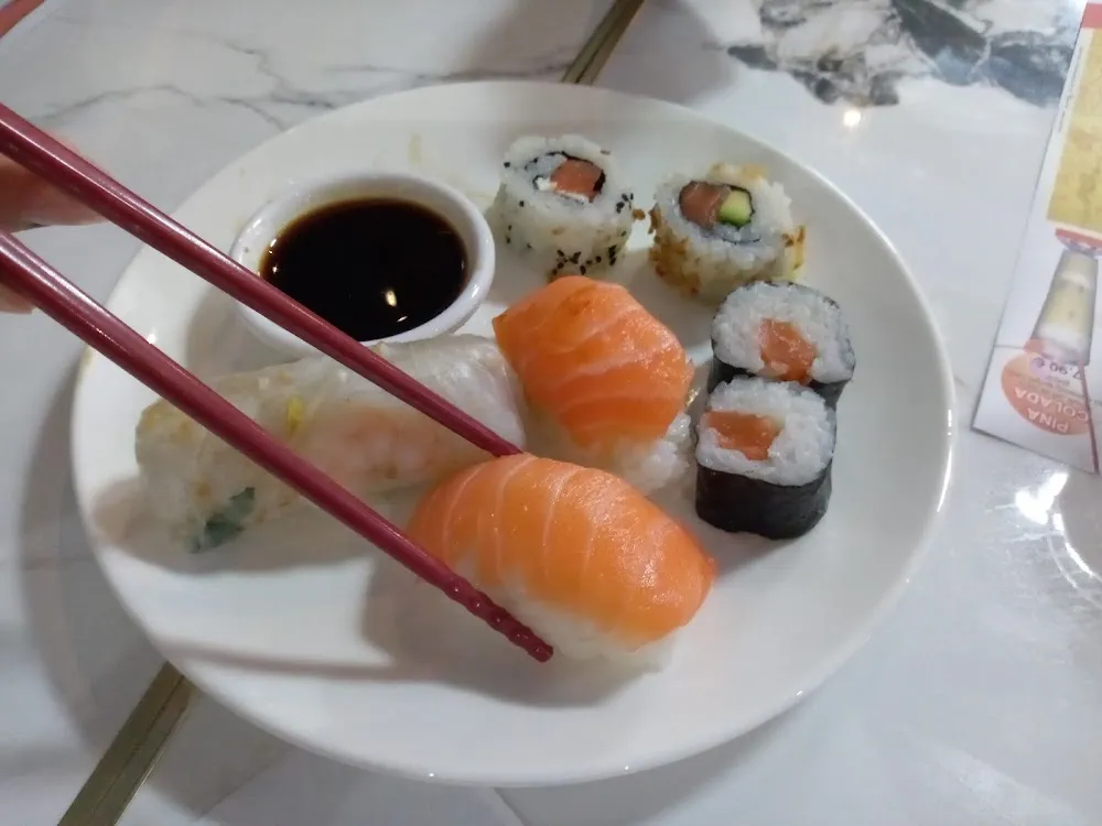 Assortiment de Sushis Et Makis